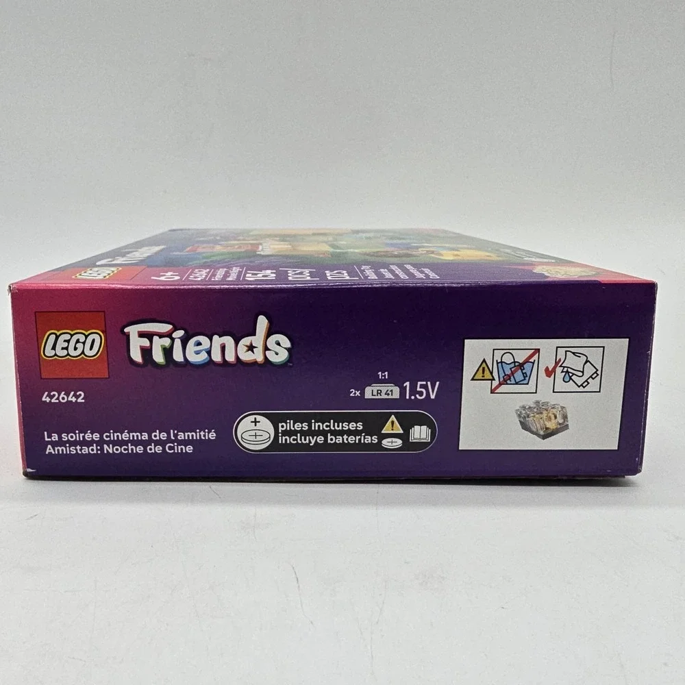 LEGO Friends 42642 Friendship Movie Night Pretend Play Building Set‎